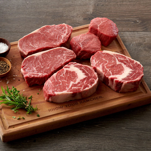 Опитайте първокласно телешко месо в пакет от 2 бр. х 300 гр. Рибай стек без кост, и 2 бр. х 450 гр. Т-Бон стек и 2 бр. х 300гр. Стриплойн стек.