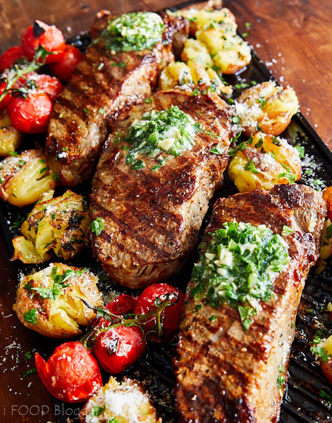 A unique recipe for oven-baked striploin steak with garnish
